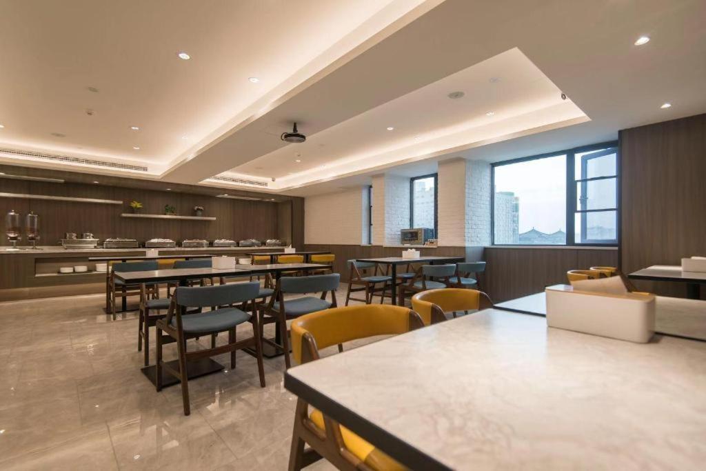 Hanting Premium Hotel Xi'An Railway Station Jiefang Road Bagian luar foto